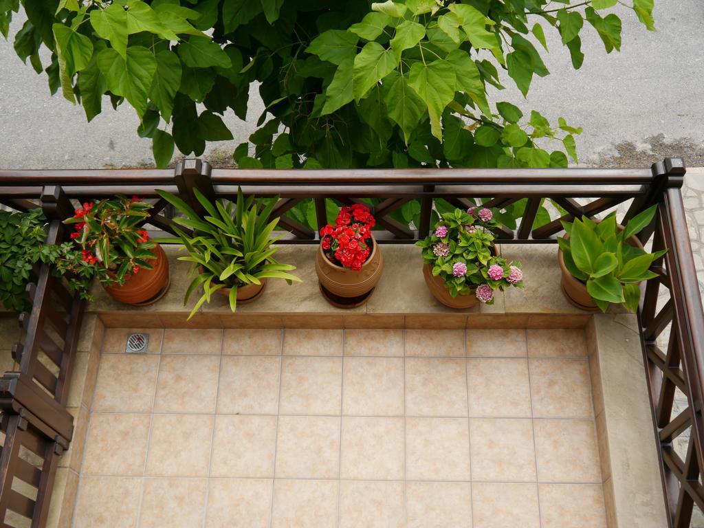Dione Apartments Ouranoupoli Exterior foto
