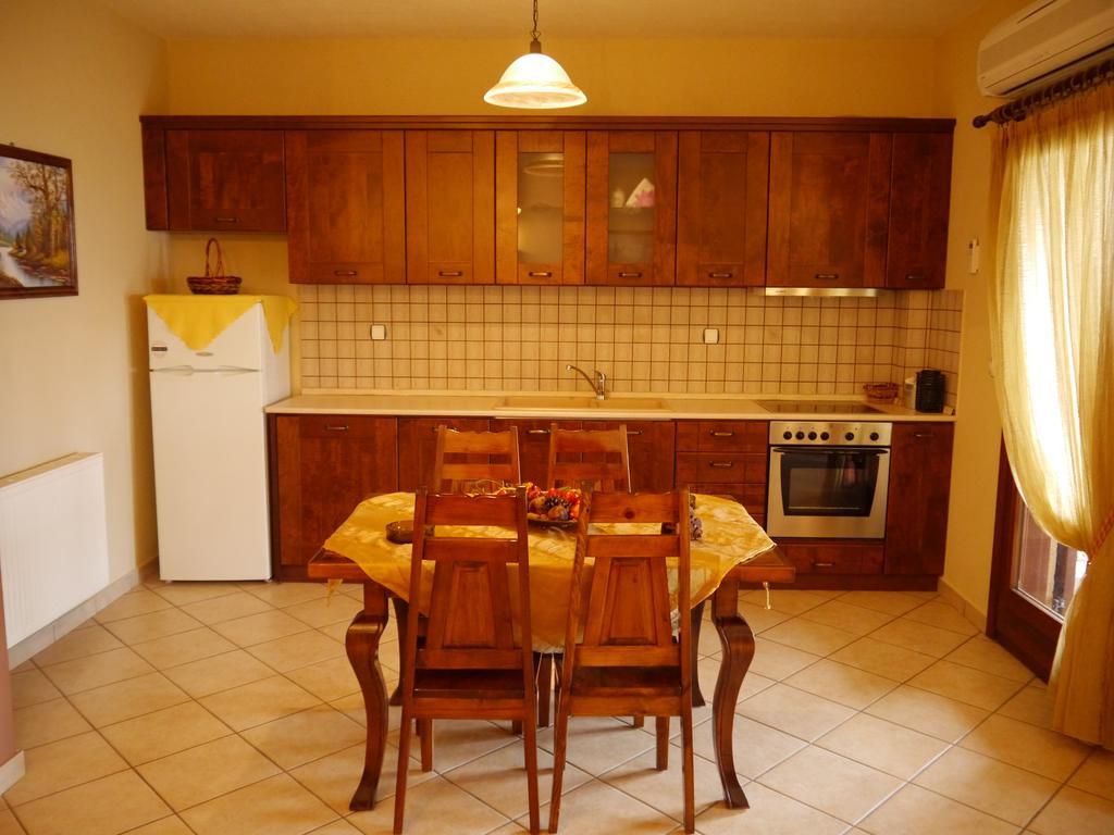 Dione Apartments Ouranoupoli Zimmer foto