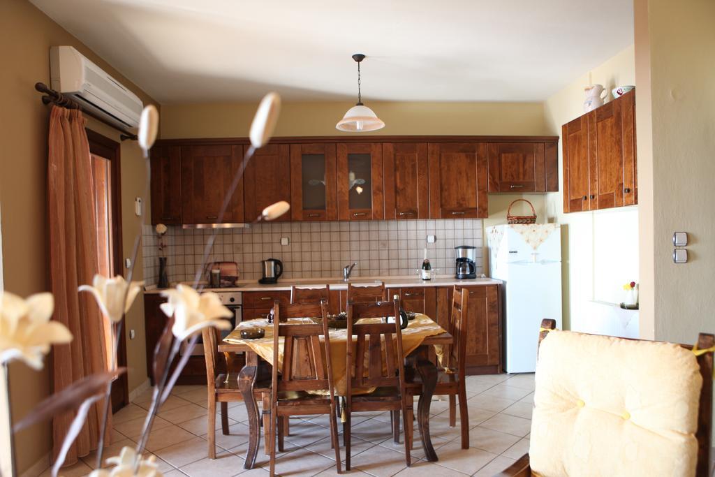 Dione Apartments Ouranoupoli Zimmer foto