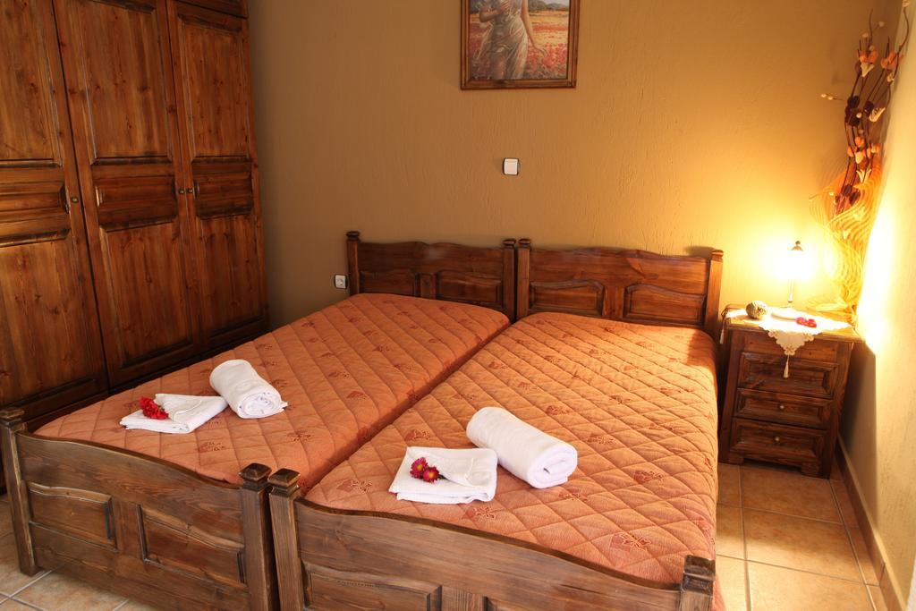 Dione Apartments Ouranoupoli Zimmer foto