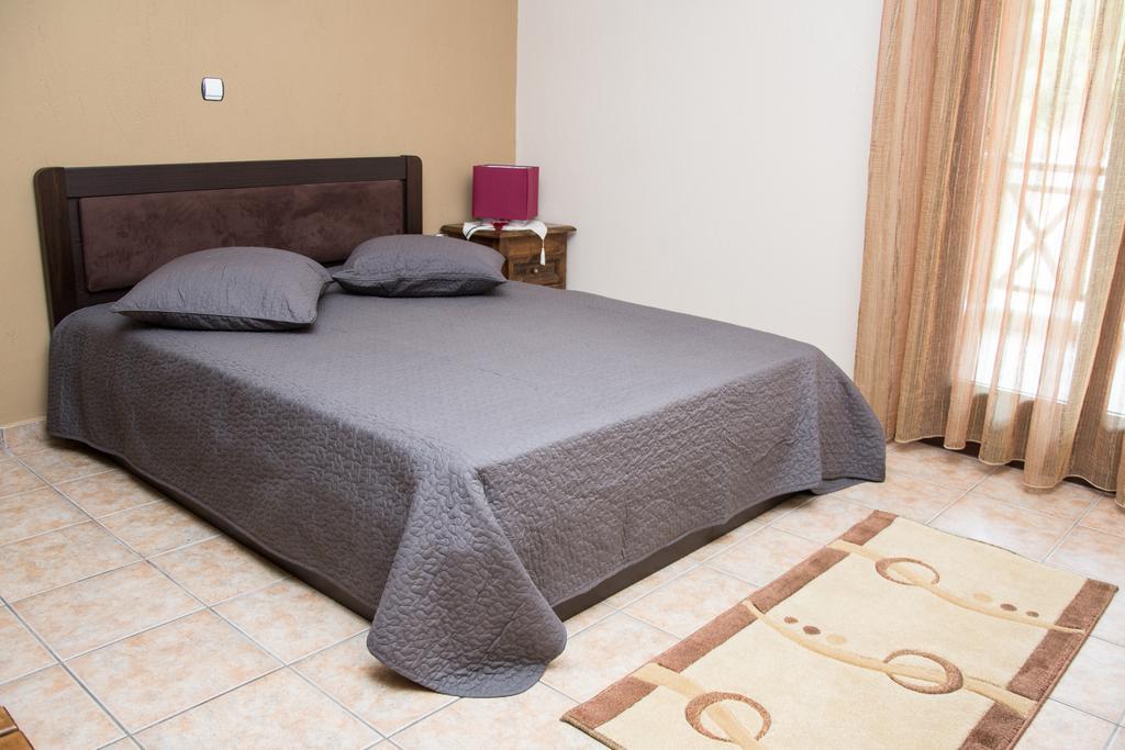 Dione Apartments Ouranoupoli Exterior foto