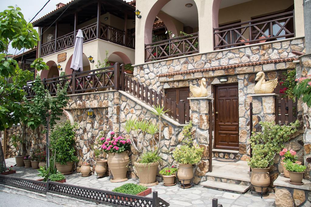 Dione Apartments Ouranoupoli Exterior foto